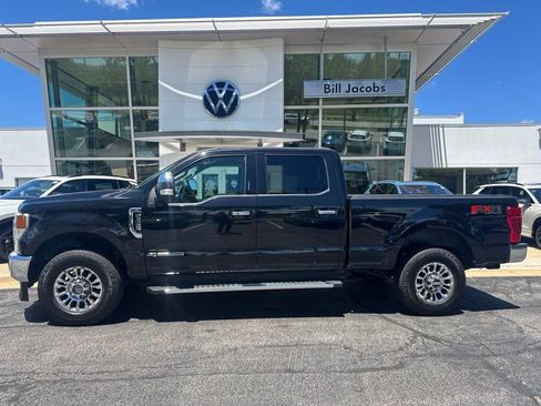 Used 2020 Ford F350 XLT w/ XLT Premium Package AWD/4WD image 3