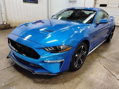 Used 2019 Ford Mustang GT image 4