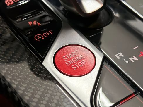 Used 2023 BMW M4 CSL image 28