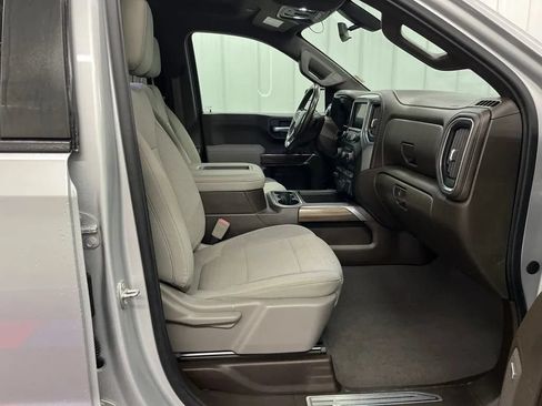 Used 2019 Chevrolet Silverado 1500 RST AWD/4WD image 9