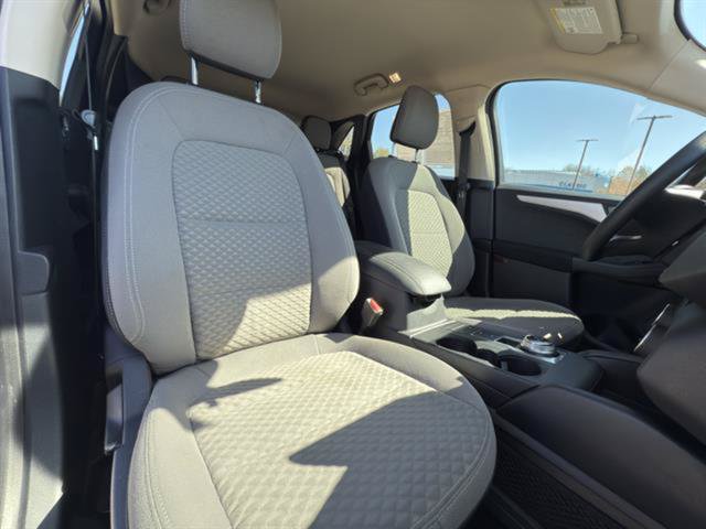 Used 2020 Ford Escape SE FWD image 21