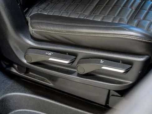 Used 2022 Cadillac Escalade ESV Sport Platinum w/ Heavy-Duty Trailer Package AWD/4WD image 60
