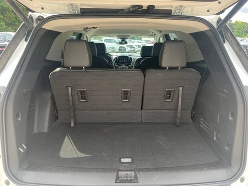 Used 2021 Chevrolet Traverse RS FWD image 12
