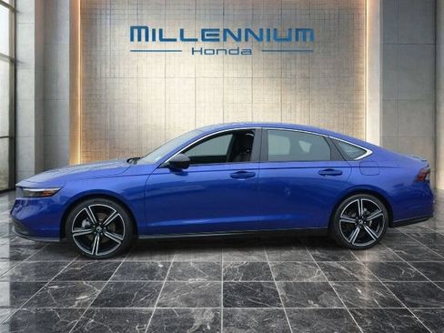 Used 2024 Honda Accord Sport image 9