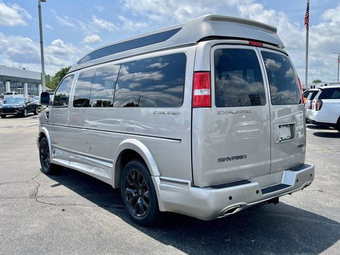 New 2025 GMC Savana 2500 w/ Driver Convenience Package image 5
