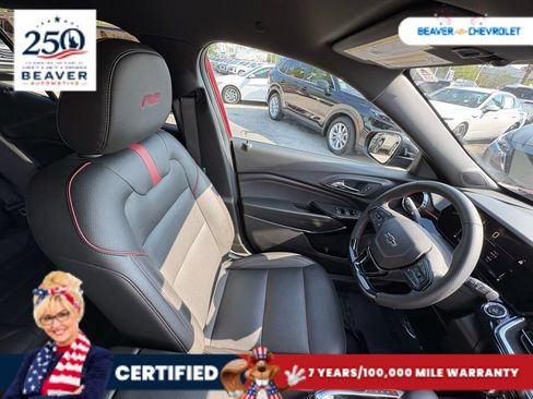 Used 2025 Chevrolet Trax RS w/ Driver Confidence Package FWD image 26