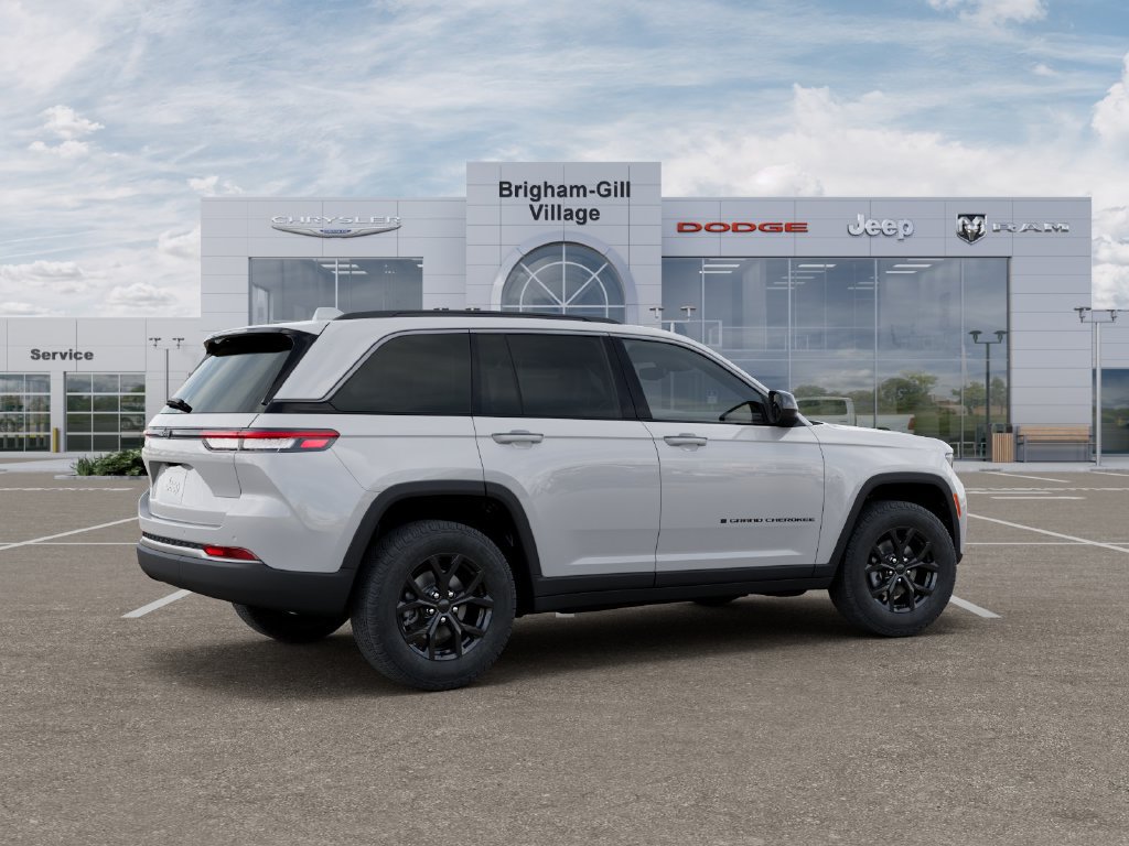 New 2026 Jeep Grand Cherokee Altitude AWD/4WD image 4