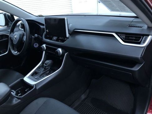 Certified 2023 Toyota RAV4 LE image 23