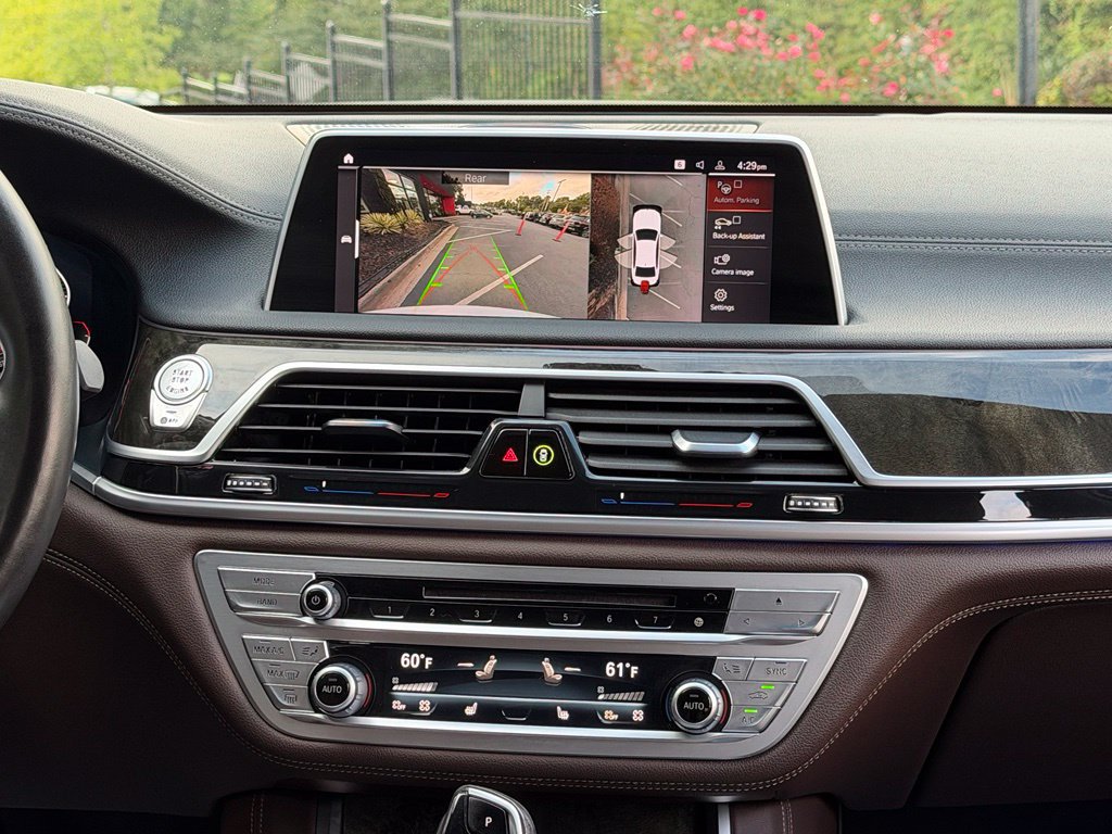 Used 2022 BMW 740i w/ M Sport Package RWD image 46