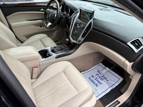 Used 2012 Cadillac SRX Luxury image 28