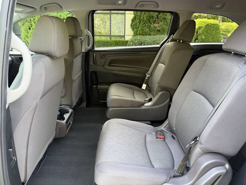 Used 2019 Honda Odyssey LX image 25