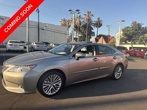 Used 2015 Lexus ES 350 w/ Luxury Package FWD image 8
