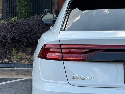 Used 2020 Audi Q8 Premium Plus w/ Premium Plus Package AWD/4WD image 15