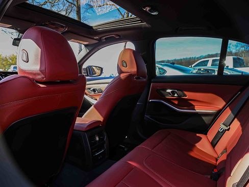 Used 2024 BMW 330i xDrive Sedan w/ M Sport Package image 23