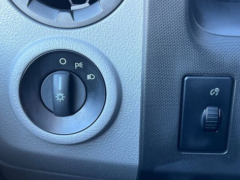 Used 2018 Ford E-450 and Econoline 450 Super Duty w/ Exterior Upgrade Package image 24