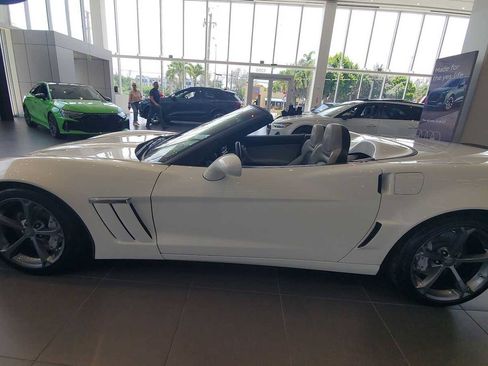 Used 2012 Chevrolet Corvette Grand Sport w/ 2LT Preferred Equipment Group RWD image 3