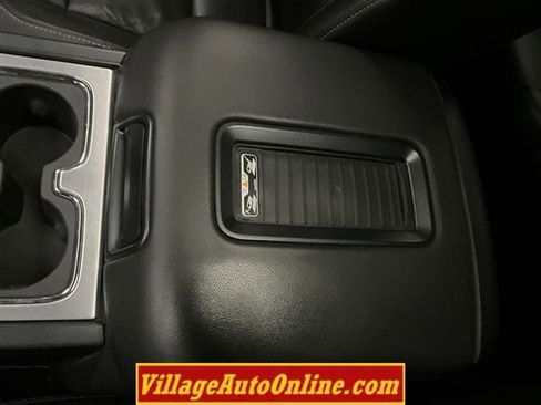 Used 2018 GMC Sierra 1500 SLT AWD/4WD image 24