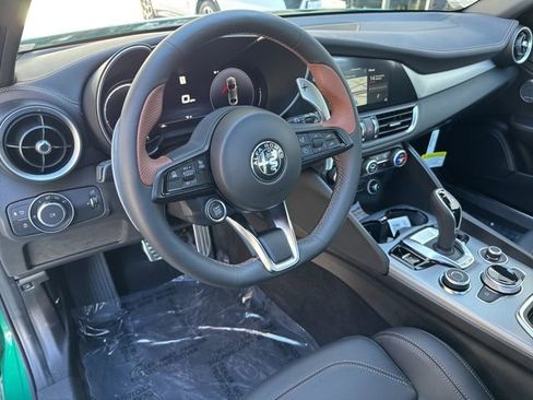 New 2025 Alfa Romeo Giulia image 11