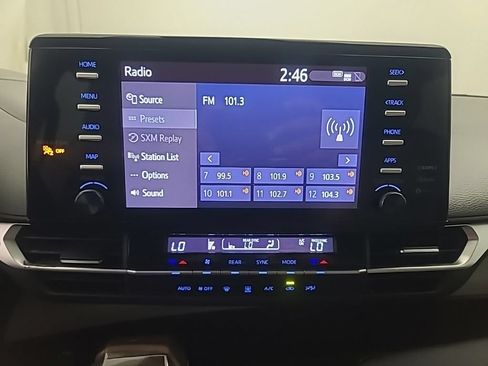 Used 2024 Toyota Sienna LE AWD/4WD image 37