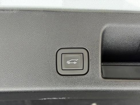 New 2026 Chevrolet Equinox EV LT AWD/4WD image 5