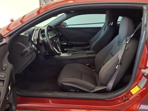 Used 2015 Chevrolet Camaro LT w/ 1LT Preferred Package RWD image 4