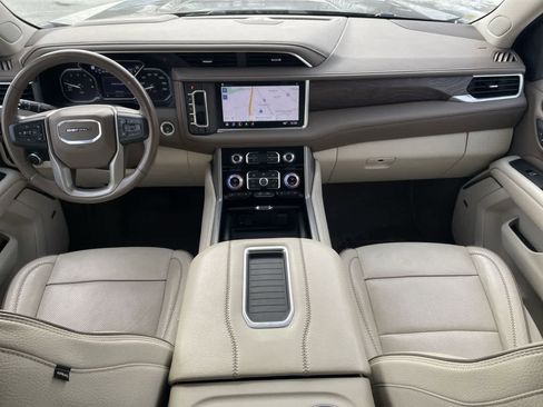 Used 2021 GMC Yukon XL Denali w/ Denali Ultimate Package image 28
