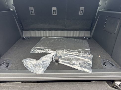 New 2025 Ford Bronco 4-Door image 18