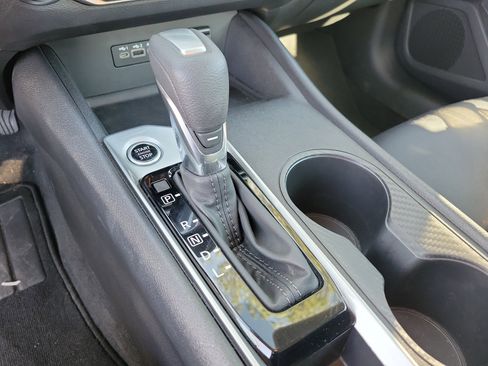 Used 2025 Nissan Altima 2.5 SV image 12