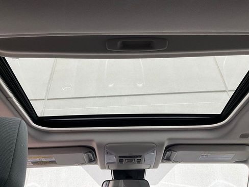 Used 2025 Toyota RAV4 XLE image 19