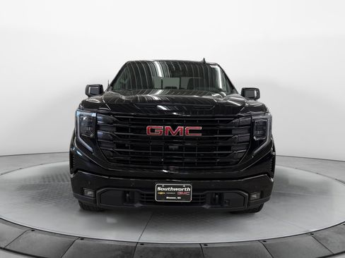 Used 2024 GMC Sierra 1500 Elevation w/ Elevation Premium Package AWD/4WD image 7