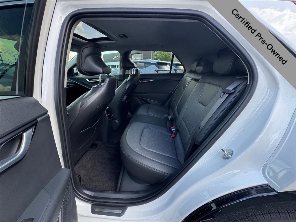 Certified 2024 Kia Niro Wave FWD image 12