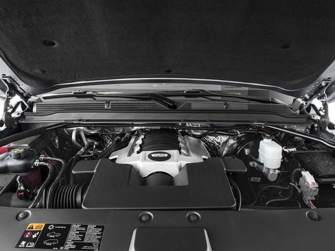 Used 2017 Cadillac Escalade Luxury image 13