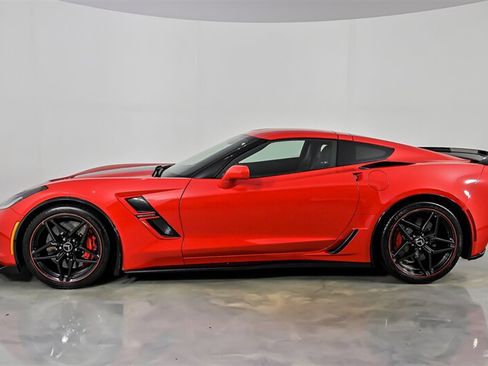 Used 2018 Chevrolet Corvette Grand Sport RWD image 6
