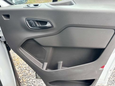 Used 2023 Ford Transit 250 148 High Roof Extended image 13