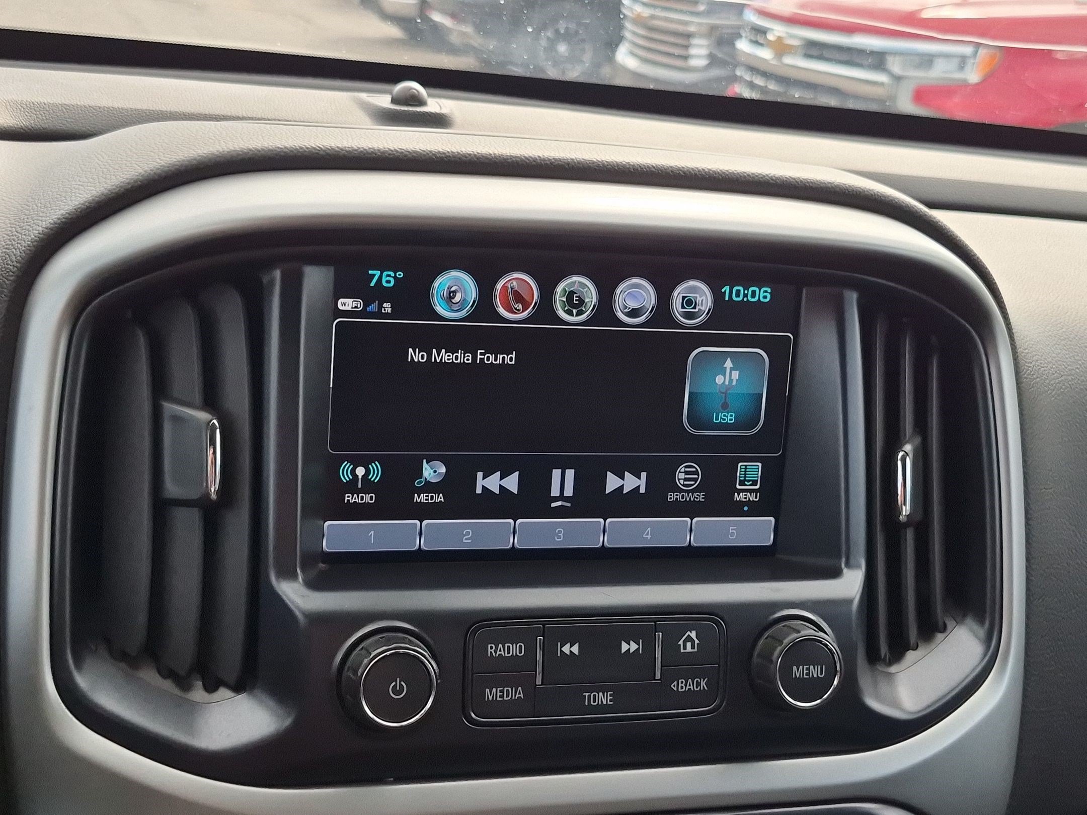 Used 2018 Chevrolet Colorado LT w/ LT Convenience Package RWD image 21