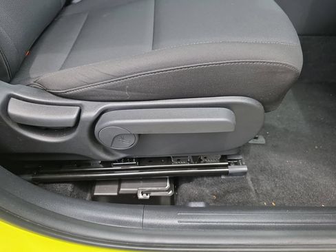 Used 2025 Hyundai Kona SEL FWD image 24