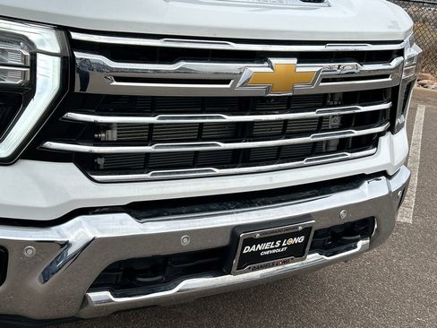 Used 2025 Chevrolet Silverado 3500 LTZ w/ LTZ Plus Package image 32