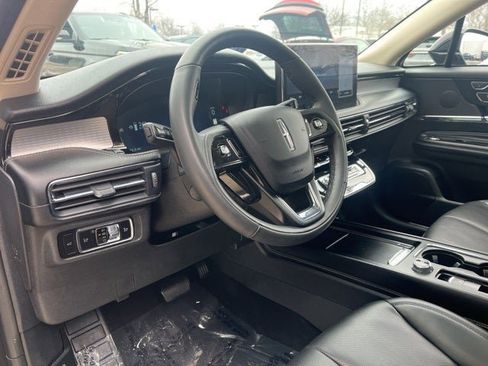 Used 2023 Lincoln Corsair AWD w/ Equipment Group 101A image 24