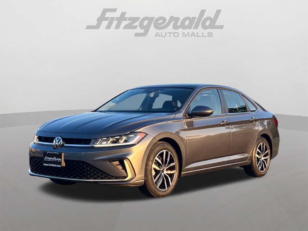 Used 2025 Volkswagen Jetta SE FWD image 2