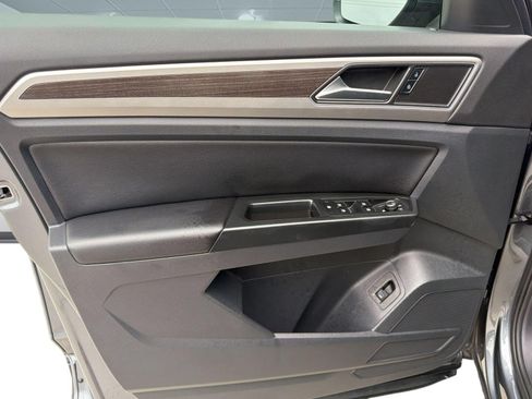 Used 2019 Volkswagen Atlas SE FWD image 13