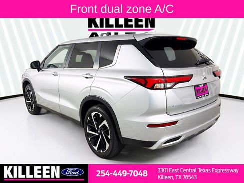 Used 2024 Mitsubishi Outlander SE Black Edition image 6