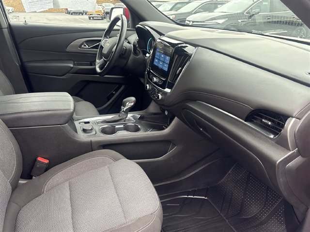 Certified 2023 Chevrolet Traverse LT w/ LPO, Floor Liner Package AWD/4WD image 27