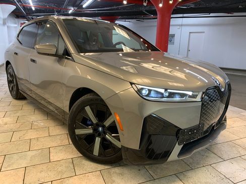 Used 2023 BMW iX M60 w/ Executive Package AWD/4WD image 5