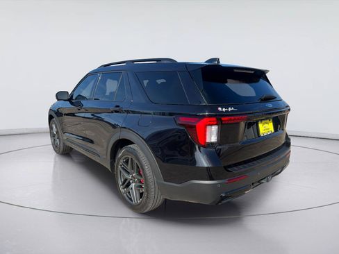 Certified 2026 Ford Explorer ST-Line w/ ST-Line Street Pack RWD image 13