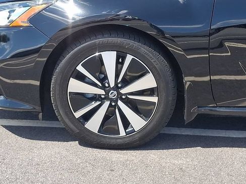Used 2021 Nissan Altima 2.5 SL FWD image 8