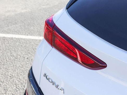 Certified 2023 Hyundai Kona SEL image 8