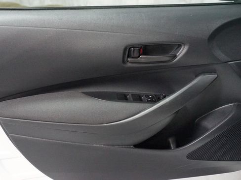 Certified 2025 Toyota Corolla LE FWD image 27