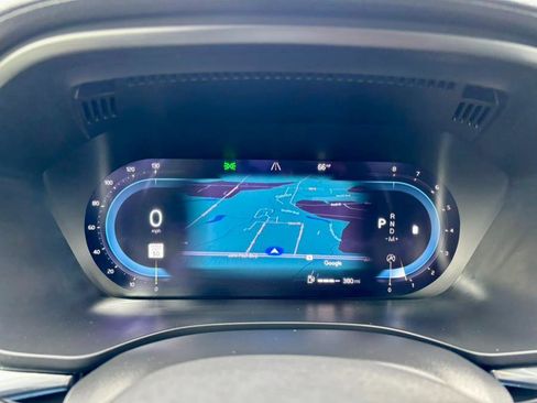 Used 2022 Volvo XC60 B5 Inscription w/ Climate Package image 19