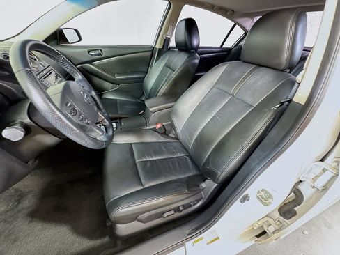 Used 2012 Nissan Altima 2.5 SL w/ 2.5SL Pkg FWD image 24