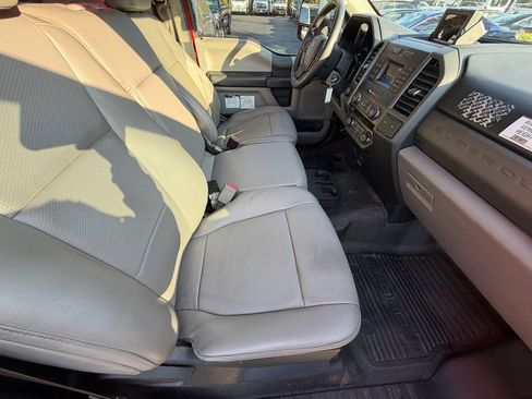 Used 2017 Ford F350 XL w/ Power Equipment Group image 40